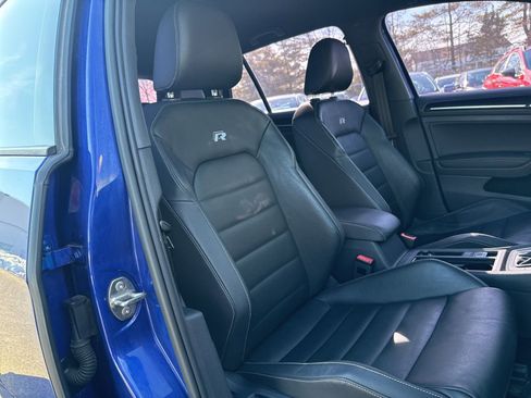 Used 2016 Volkswagen Golf R Base image 16