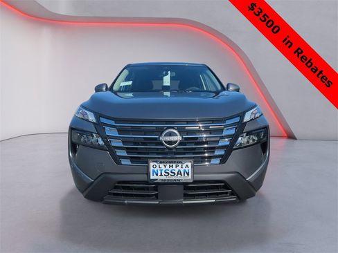 New 2026 Nissan Rogue SV image 8