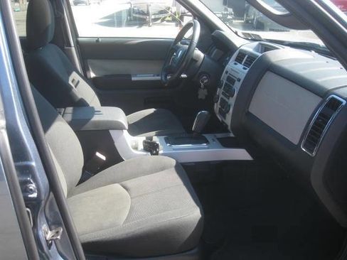 Used 2010 Mercury Mariner 4WD image 19