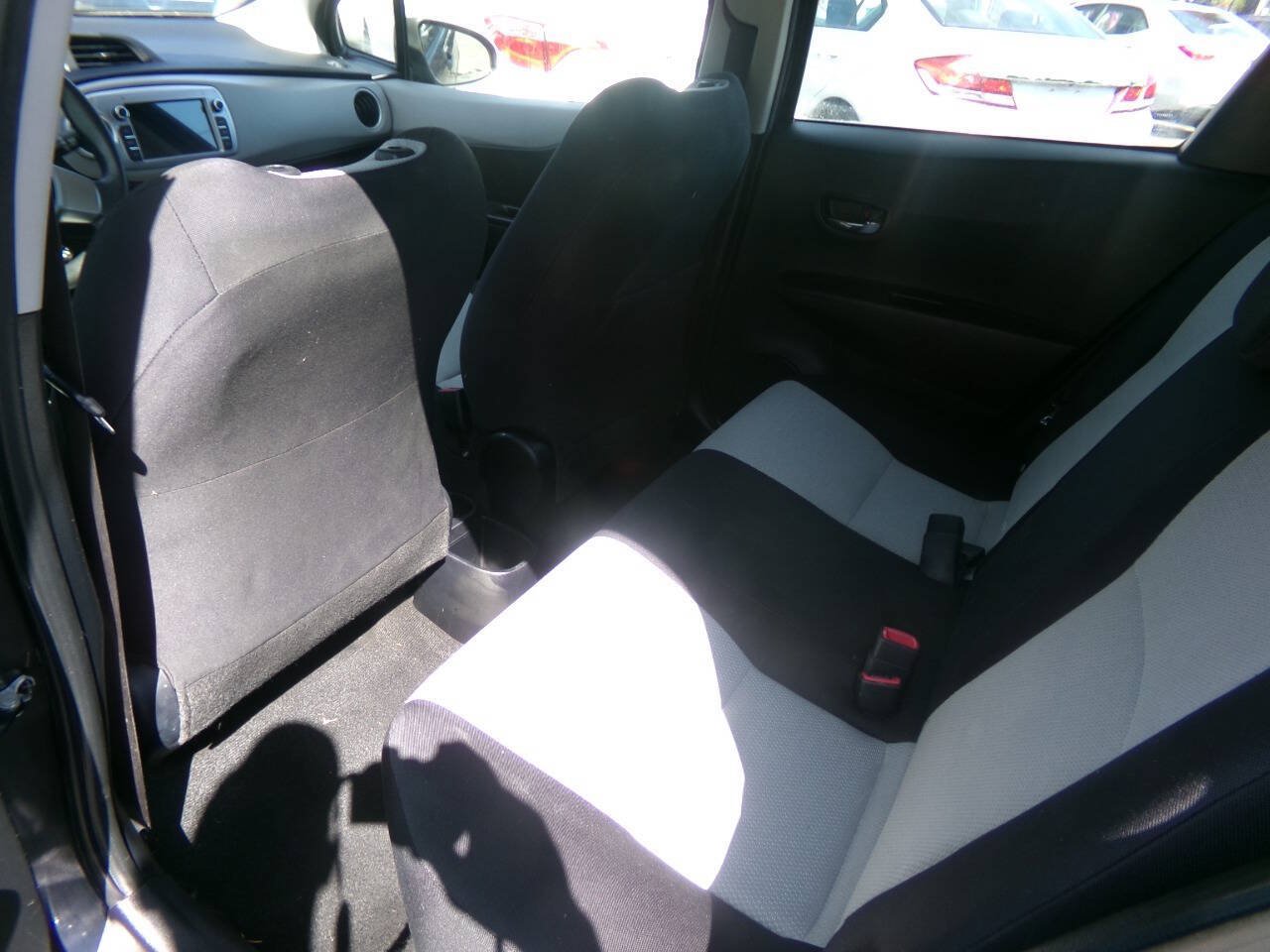 Used 2014 Toyota Yaris LE FWD image 8