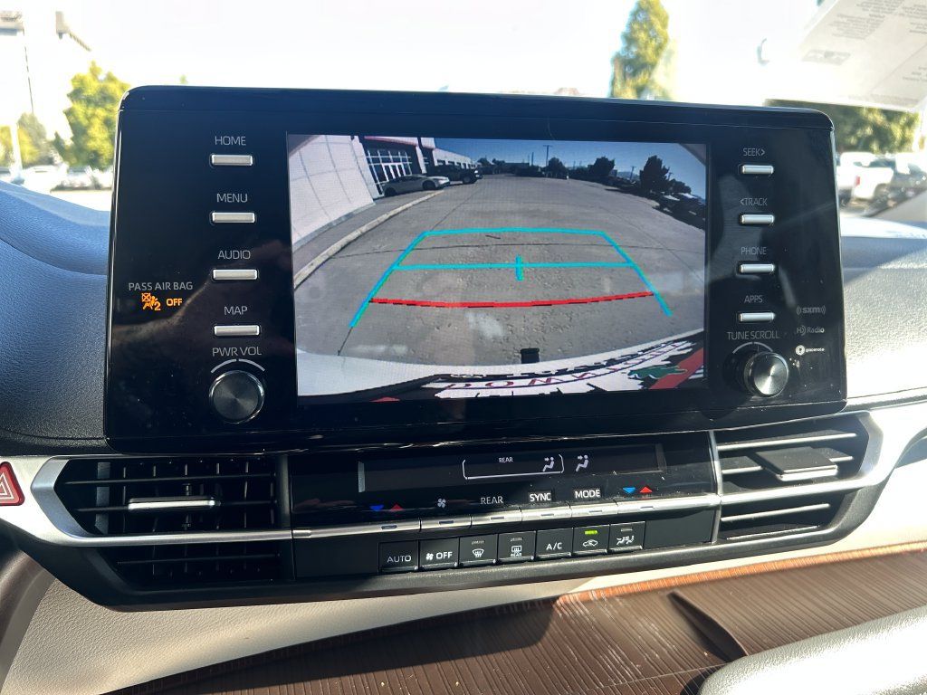 Certified 2022 Toyota Sienna LE FWD image 24