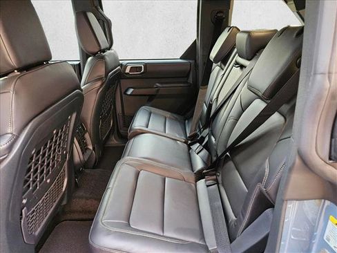 New 2025 Ford Bronco Badlands image 12