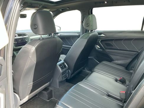 Used 2022 Volkswagen Tiguan SE R-Line AWD/4WD image 22