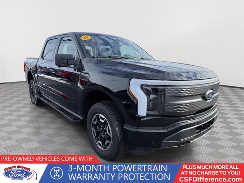 Used 2023 Ford F150 Lightning XLT image 7
