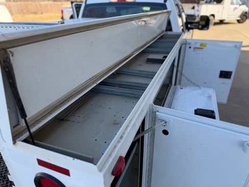 Used 2017 Ford F250 XL w/ XL Value Package image 29