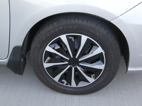 Used 2013 Honda Fit image 26