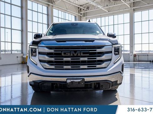 Used 2022 GMC Sierra 1500 SLE image 22