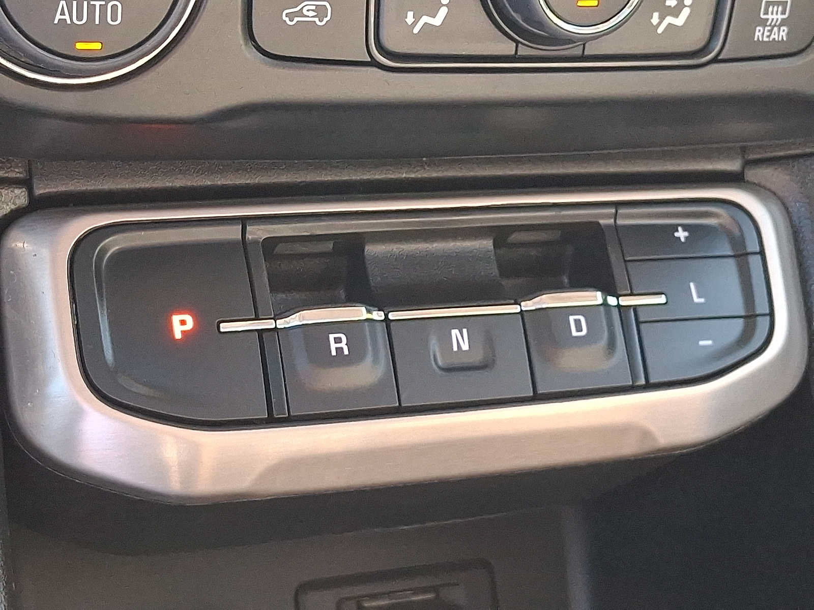 Used 2023 GMC Acadia Denali w/ LPO, Floor Liner Package AWD/4WD image 15