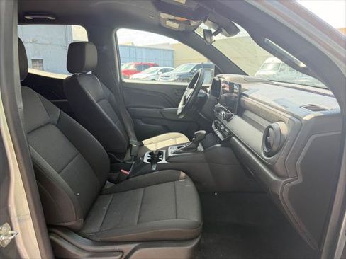 Used 2023 Chevrolet Colorado W/T RWD image 12