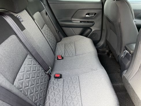 New 2025 Nissan Kicks SV image 13