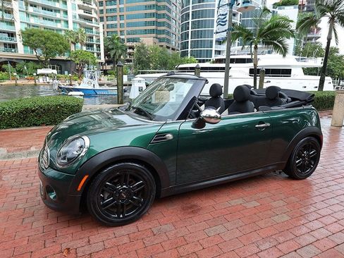 Used 2013 MINI Cooper Convertible FWD image 16
