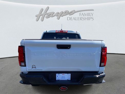 Used 2024 Chevrolet Colorado Z71 w/ Z71 Convenience Package 2 image 42