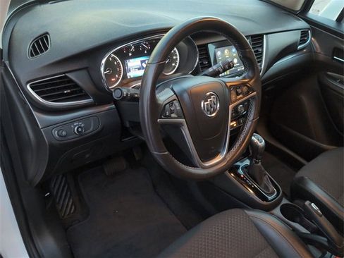 Certified 2022 Buick Encore Preferred image 10