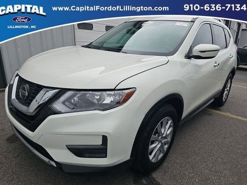 Used 2020 Nissan Rogue SV FWD image 1
