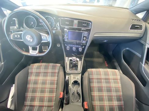 Used 2018 Volkswagen GTI S FWD image 22