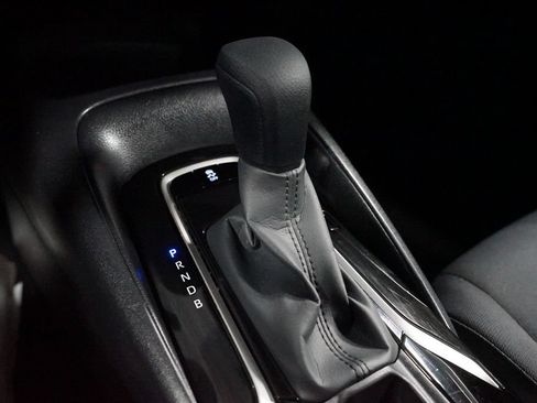 Used 2022 Toyota Corolla LE FWD image 20