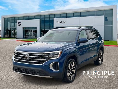 Used 2026 Volkswagen Atlas SE w/ Panoramic Sunroof Package FWD image 1