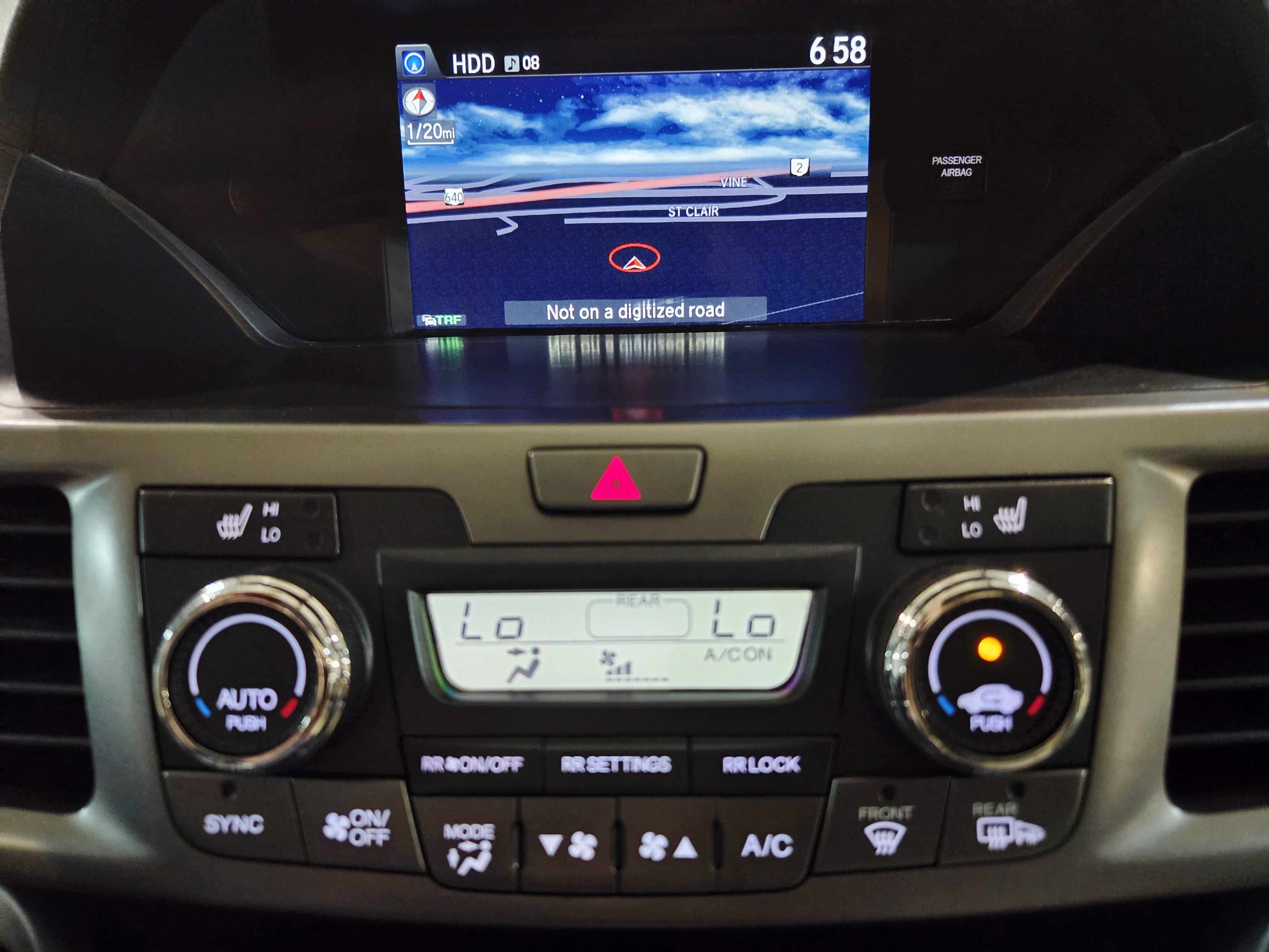 Used 2015 Honda Odyssey EX-L image 4