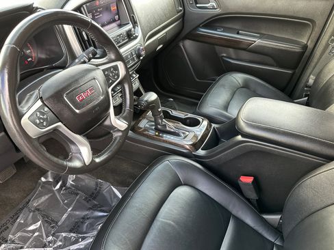 Used 2015 GMC Canyon SLT w/ Driver Alert Package image 10