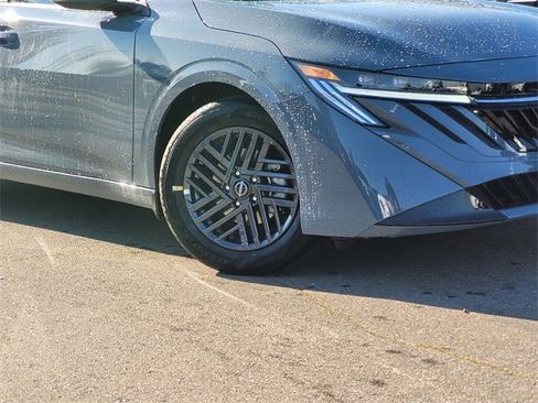 New 2026 Nissan Sentra SV image 2