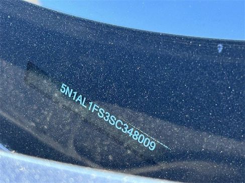 Certified 2025 INFINITI QX60 Luxe w/ Vision Package image 33