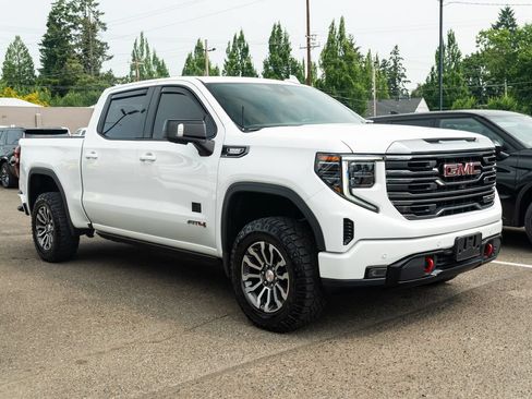 Used 2022 GMC Sierra 1500 AT4 w/ AT4 Premium Package AWD/4WD image 1