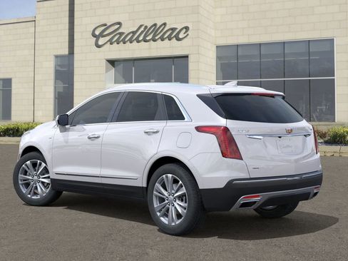 New 2025 Cadillac XT5 Premium Luxury image 3