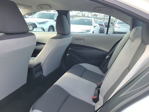 Used 2025 Toyota Corolla LE FWD image 18