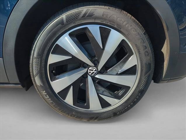 Used 2023 Volkswagen ID.4 2WD image 12