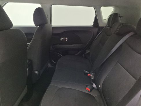 Used 2019 Kia Soul FWD image 18