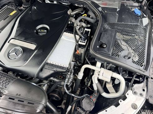 Used 2016 Mercedes-Benz C 300 4MATIC Sedan image 12