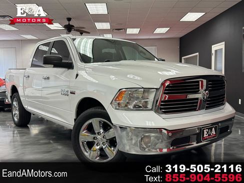Used 2017 RAM 1500 Lone Star AWD/4WD image 1