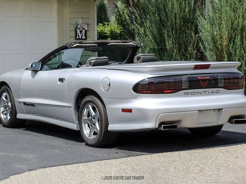 Used 1997 Pontiac Firebird Trans Am RWD image 6