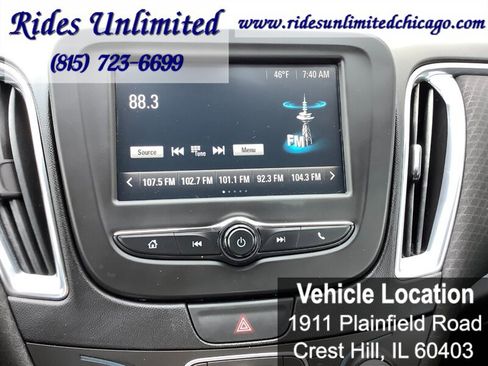 Used 2018 Chevrolet Malibu LT image 19