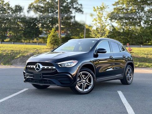 Used 2023 Mercedes-Benz GLA 250 4MATIC image 1
