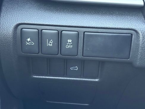 Used 2025 Mitsubishi Eclipse Cross SEL image 20