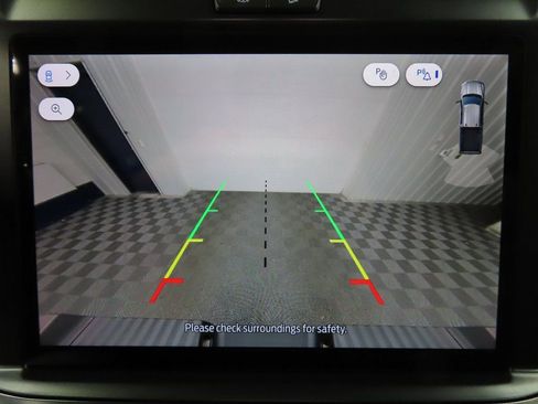 Used 2025 Ford F350 Lariat w/ Black Appearance Package image 18