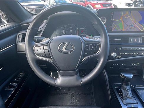 Used 2022 Lexus ES 350 w/ Premium Package FWD image 5