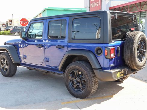 Used 2019 Jeep Wrangler Unlimited Sport S AWD/4WD image 6