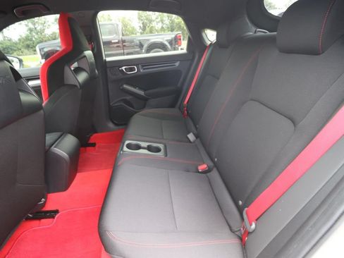 Used 2024 Honda Civic Type R image 12