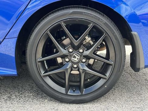 Used 2024 Honda Civic Sport image 11