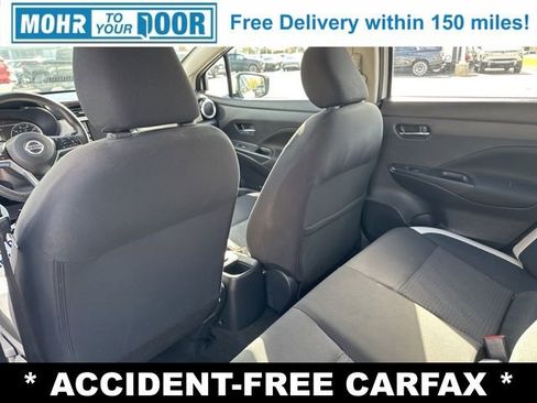 Used 2021 Nissan Versa SV image 29