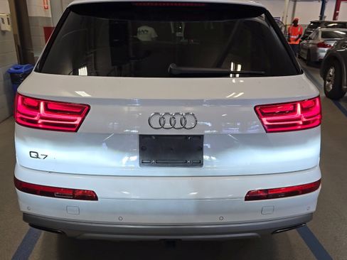 Used 2019 Audi Q7 3.0T Prestige w/ Prestige Package AWD/4WD image 6