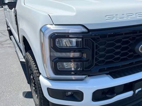 New 2025 Ford F350 Lariat w/ Black Appearance Package image 56