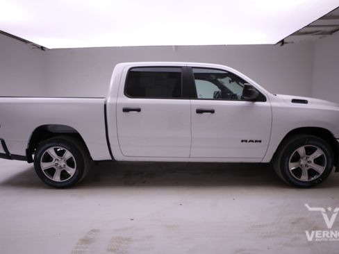 New 2026 RAM 1500 Express image 6