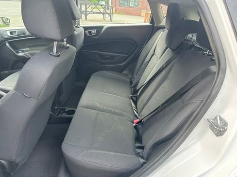 Used 2014 Ford Fiesta SE FWD image 10