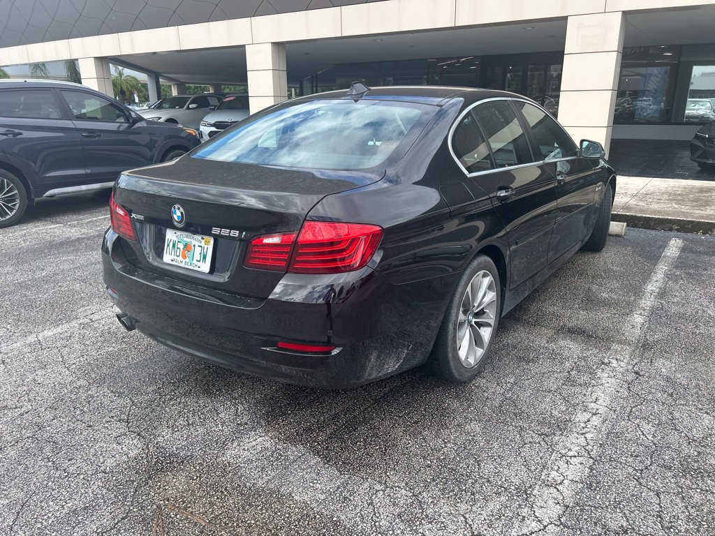 Used 2016 BMW 528i xDrive Sedan AWD/4WD image 11