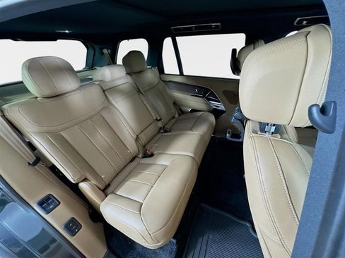New 2026 Land Rover Range Rover Long Wheelbase SE AWD/4WD image 29