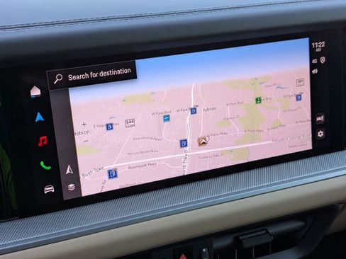 Certified 2026 Porsche Cayenne AWD/4WD image 18