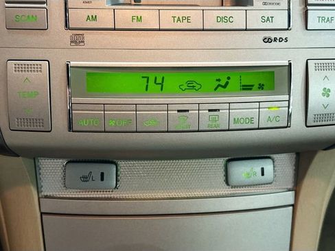 Used 2006 Toyota Solara SLE image 15